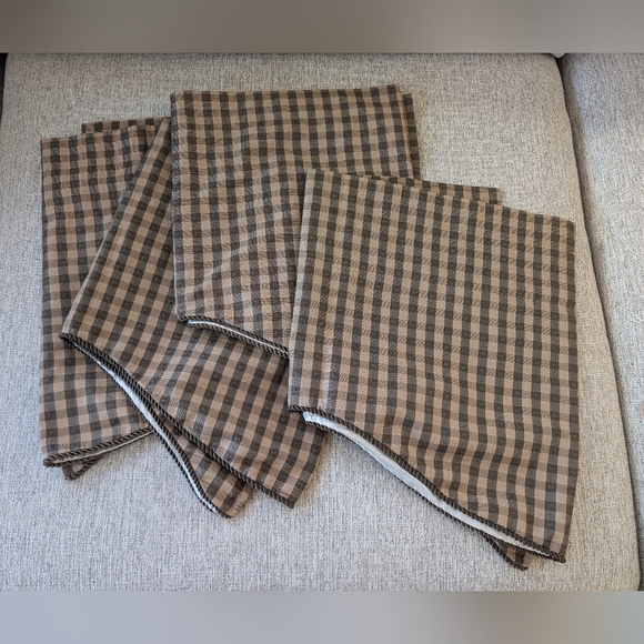 Green and Tan Valance - Picture 8 of 8